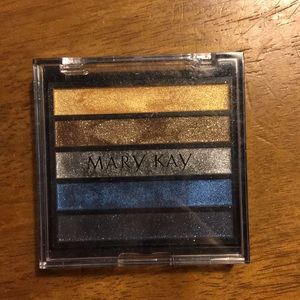 Mary Kay eyeshadow palette